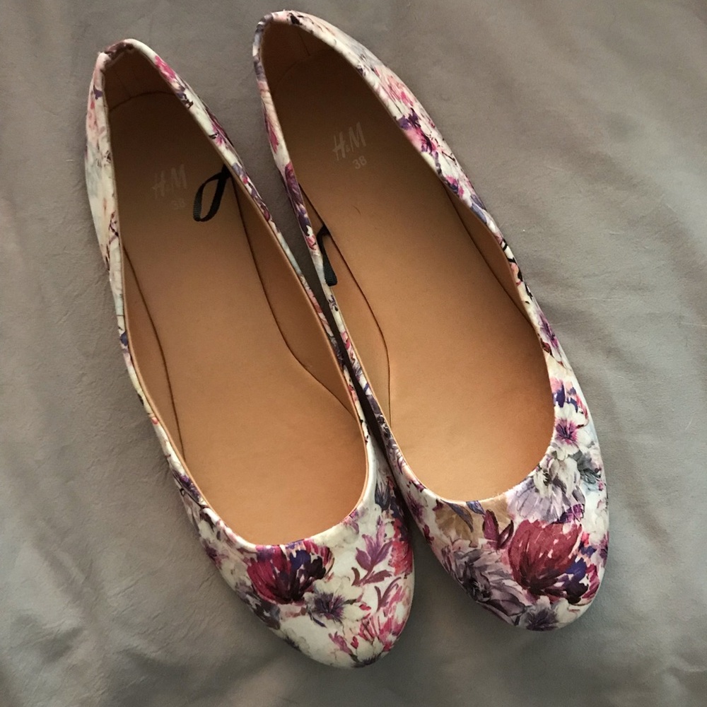 Never been worn Shoes (flats)